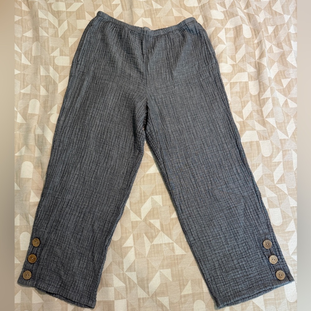 Habitat Gray Ankle-Length Cropped Pants with Elastic Waistband